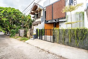 Feya Living Villa by Betterplace