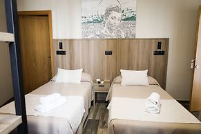 Hospedium DLJ Hostal Temático Desde La Judería