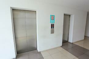 OYO 93432 Tree Room Hotel