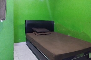 SPOT ON 93436 Penginapan Mekar Sari Near PT. Lombok Menara Energygas