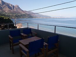 Stavento beach front suites