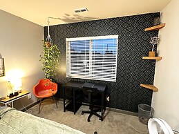 Central Tacoma Homestay -private room-
