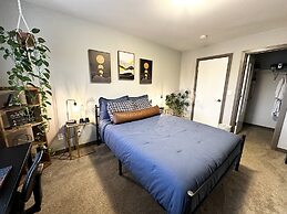 Central Tacoma Homestay -private room-