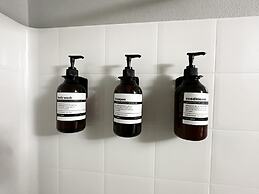 Central Tacoma Homestay -private room-