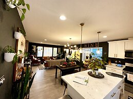 Central Tacoma Homestay -private room-