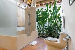 Flor Villa by Betterplace