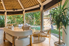 Flor Villa by Betterplace