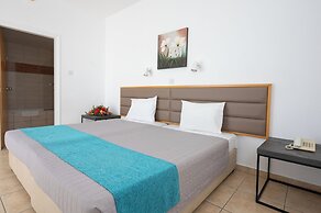 New Famagusta Hotel&Suites