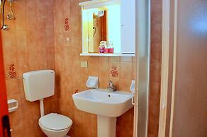 Bright and Functional Flat With Seaview Balcony