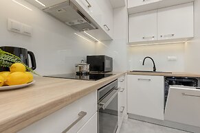 Apartment Business Centre by Renters