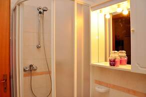 Cozy Studio Apartment With Shared Pool - Beahost