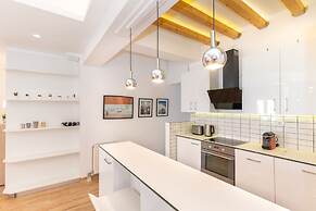 Modern Apartment-short walk to Acropolis