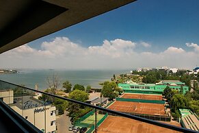 Diamond View Apartments