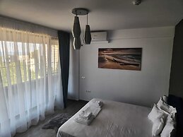 Diamond View Apartments