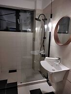 Diamond View Apartments