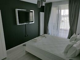 Diamond View Apartments