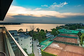 Diamond View Apartments