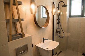 Diamond View Apartments