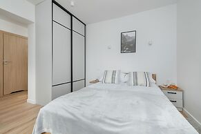 Mountain Corner Apartment by Renters