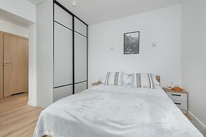 Mountain Corner Apartment by Renters