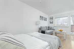 Mountain Corner Apartment by Renters