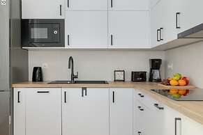 Mountain Corner Apartment by Renters