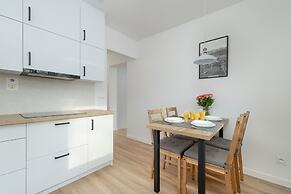 Mountain Corner Apartment by Renters