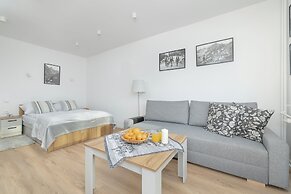 Mountain Corner Apartment by Renters