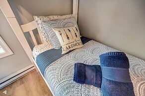 1 Mi to Beach: Pocono Lake Chalet w/ Decks