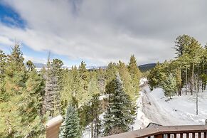 Spacious Mountain-view Cabin By Angel Fire Resort