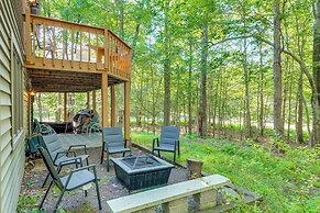 Eco-friendly Poconos Cabin w/ EV Charger!