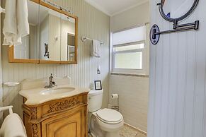 Beachfront Alligator Point Retreat: Steps to Sand!