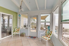 Beachfront Alligator Point Retreat: Steps to Sand!