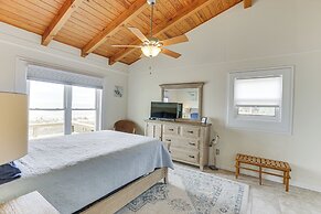 Beachfront Alligator Point Retreat: Steps to Sand!