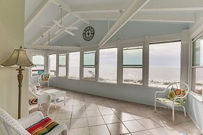 Beachfront Alligator Point Retreat: Steps to Sand!