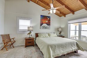 Beachfront Alligator Point Retreat: Steps to Sand!