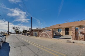 Sunlit Albuquerque Retreat: 3 Mi to Old Town!