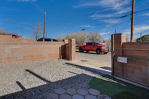 Sunlit Albuquerque Retreat: 3 Mi to Old Town!