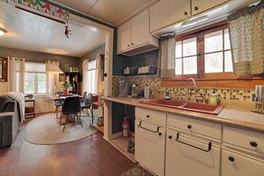 Family-friendly Cabin: Walk to Lake Access!