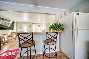 Ashtabula Home Rental - 2 Mi to Lake Erie, Beaches