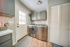 Ashtabula Home Rental - 2 Mi to Lake Erie, Beaches