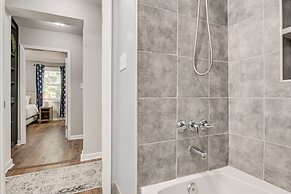 Pet-friendly Georgia Home w/ Patio, Near Golfing!