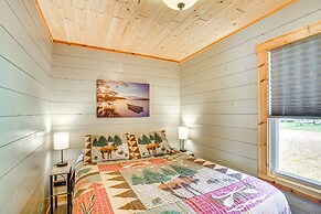 Lake Hubert Cabin w/ Private Deck + Boat Dock