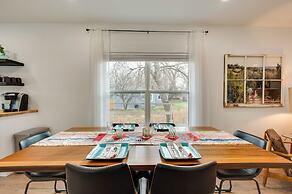 Chic Erie Vacation Rental ~ 14 Mi to Boulder!