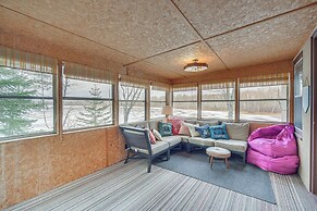 Mason Cabin w/ Private Dock on Marengo Lake!