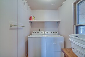 Mason Cabin w/ Private Dock on Marengo Lake!