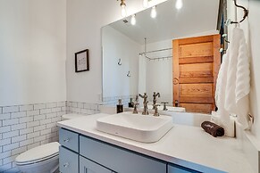 Florence Vacation Rental w/ Rooftop Deck!