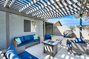 Peoria Home w/ Private Pool, Hot Tub, & Gas Grill!