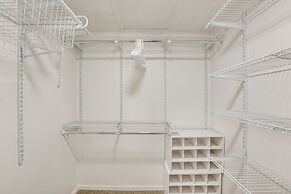 Peoria Home w/ Private Pool, Hot Tub, & Gas Grill!