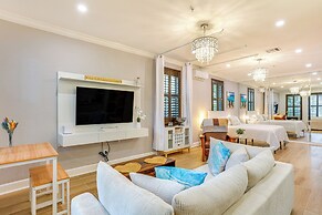 Pet-friendly Studio: 6 Mi to Jupiter Beach Park!